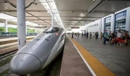 信阳高铁站爆料视频播放,揭秘站内设施与旅客体验瞬间